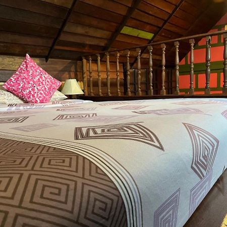Tamarind Guesthouse Phra Nakhon Si Ayutthaya Esterno foto