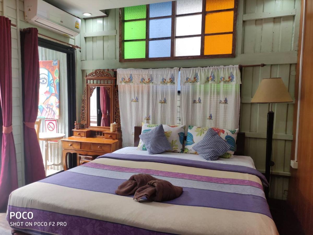 Tamarind Guesthouse Phra Nakhon Si Ayutthaya Esterno foto