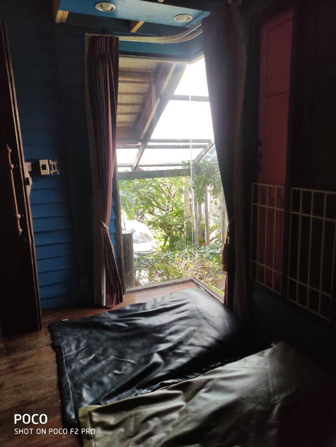 Tamarind Guesthouse Phra Nakhon Si Ayutthaya Esterno foto