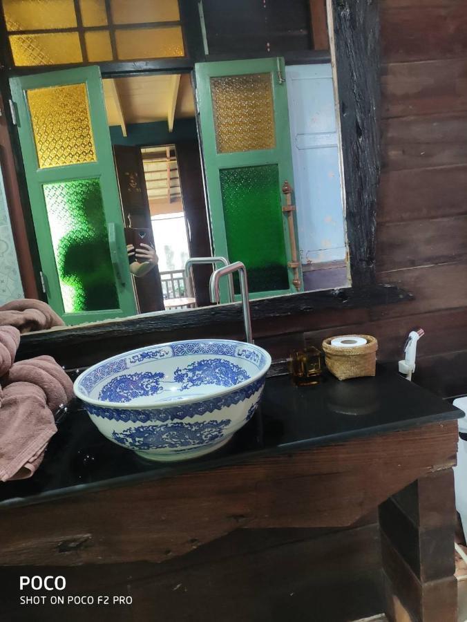 Tamarind Guesthouse Phra Nakhon Si Ayutthaya Esterno foto