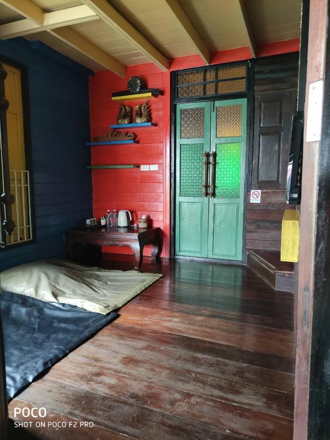 Tamarind Guesthouse Phra Nakhon Si Ayutthaya Esterno foto