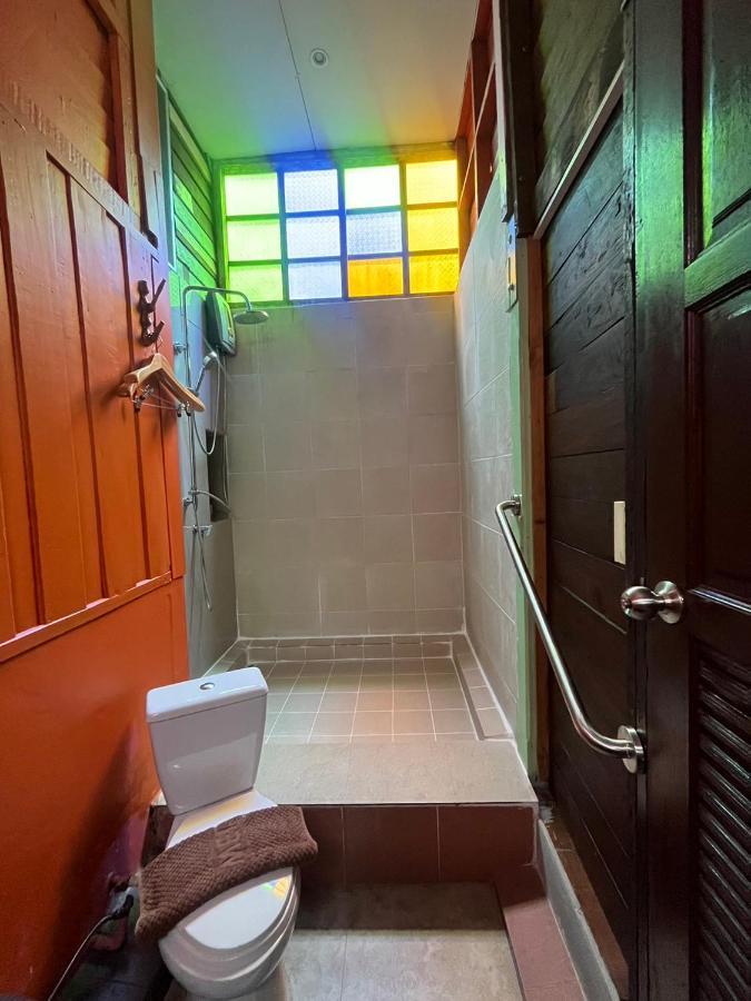 Tamarind Guesthouse Phra Nakhon Si Ayutthaya Esterno foto